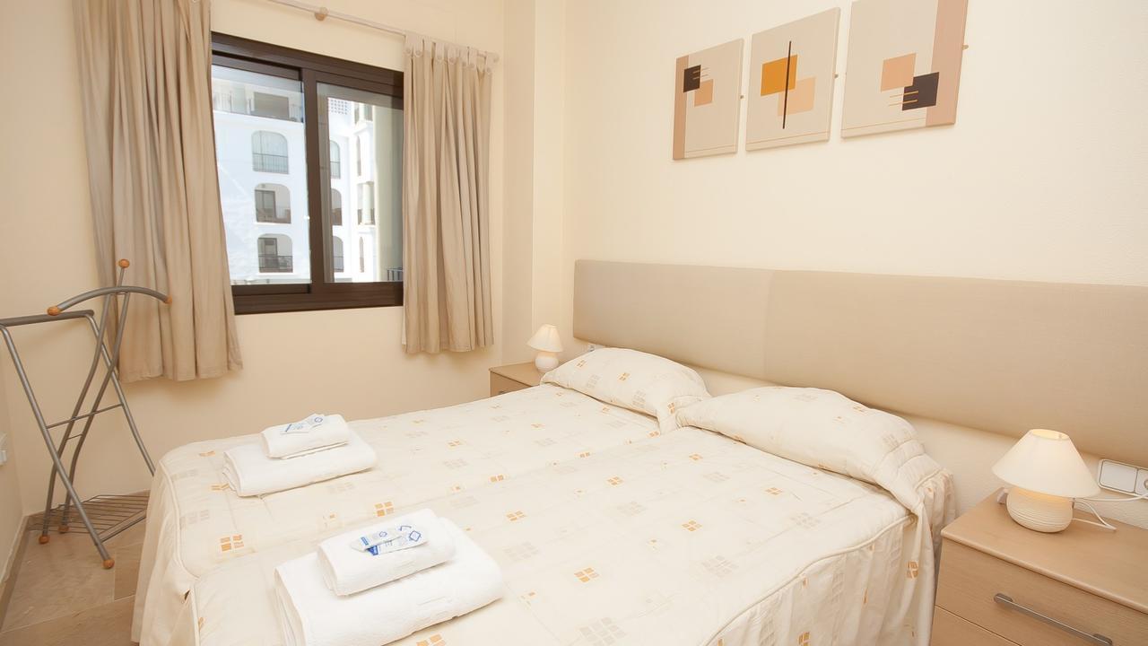 Marina De La Duquesa 827 Apartment